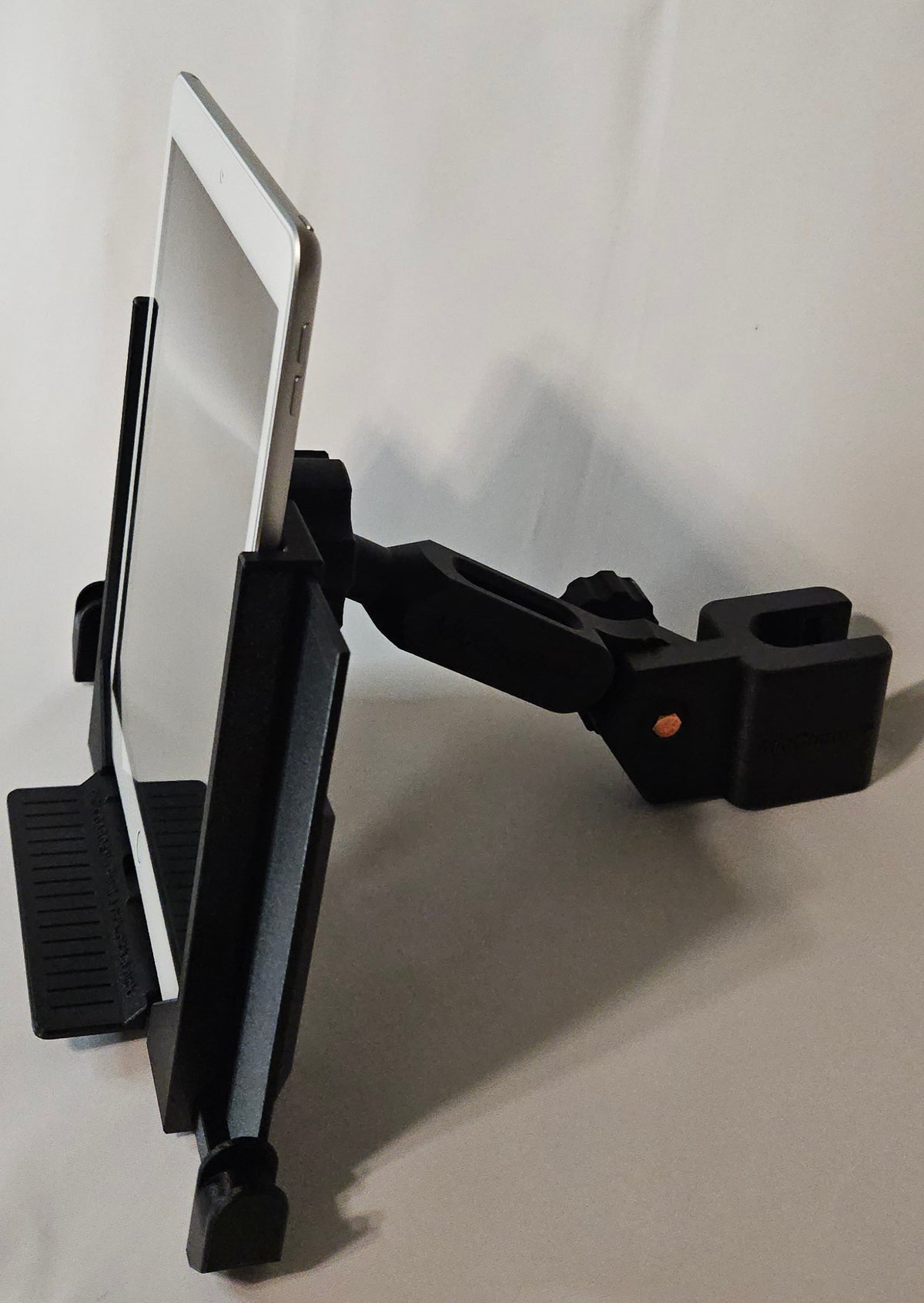 Adjustable MicCaddy™ Tablet Holder